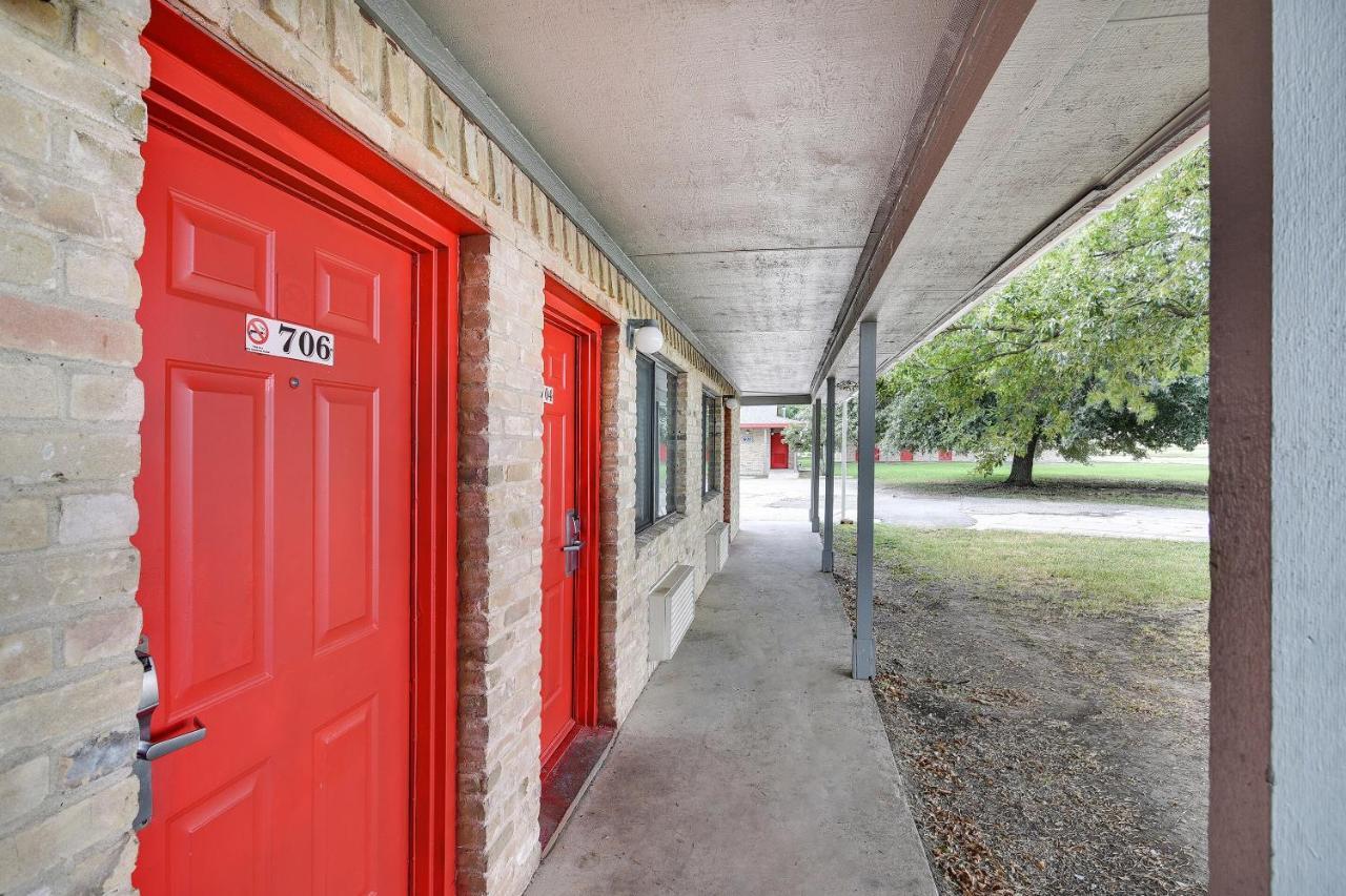 Americas Best Value Inn Lockhart Tx Dış mekan fotoğraf