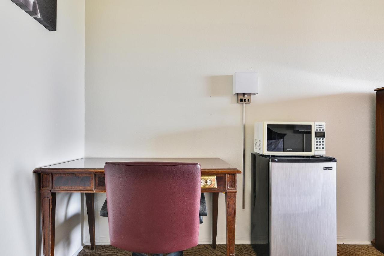 Americas Best Value Inn Lockhart Tx Dış mekan fotoğraf